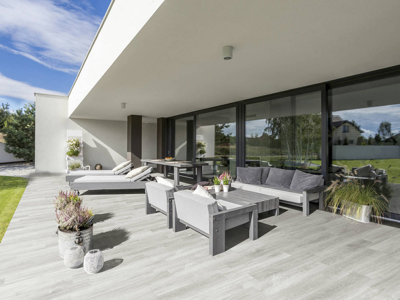 AMB_HAYEDO_GRIS_23X100_TERRAZA | Keros